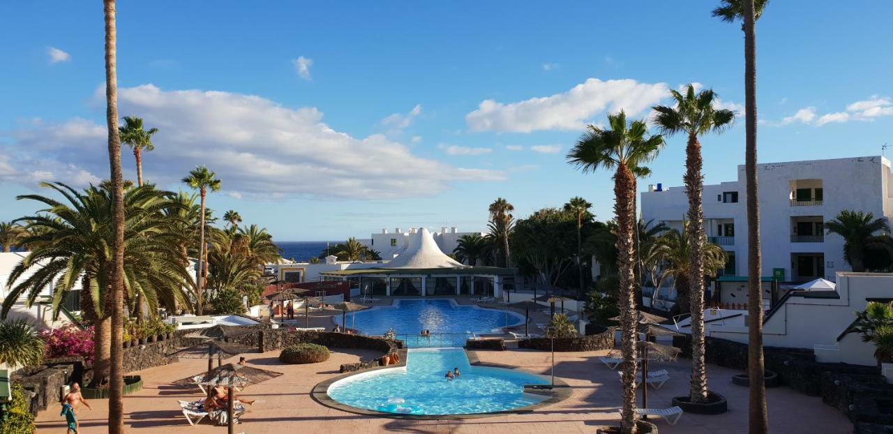 House First Line Of The Sea Villa Costa Teguise Exterior photo