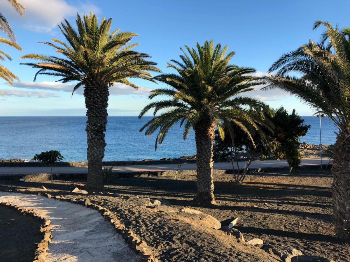 House First Line Of The Sea Villa Costa Teguise Exterior photo